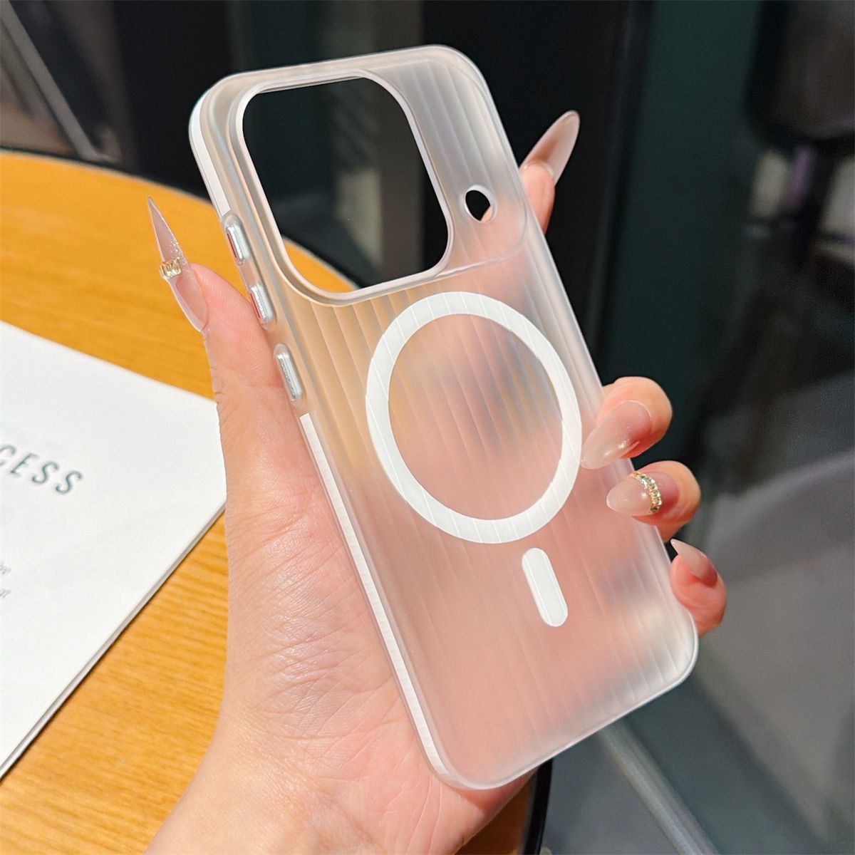 Custodia Magnetica Corrugata d - Oppo Find X8 recensione e prezzo
